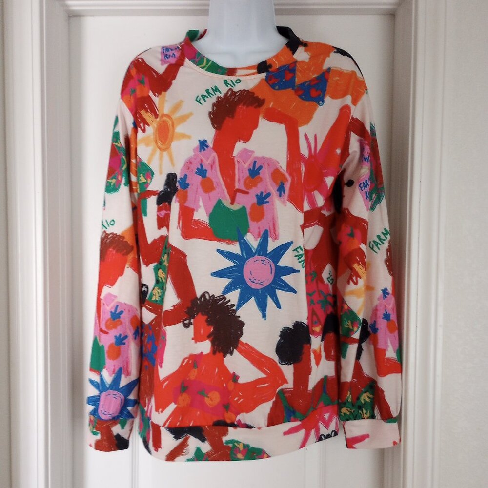 Pullover Lightweight Sweater That Has Farm Rio Pattern